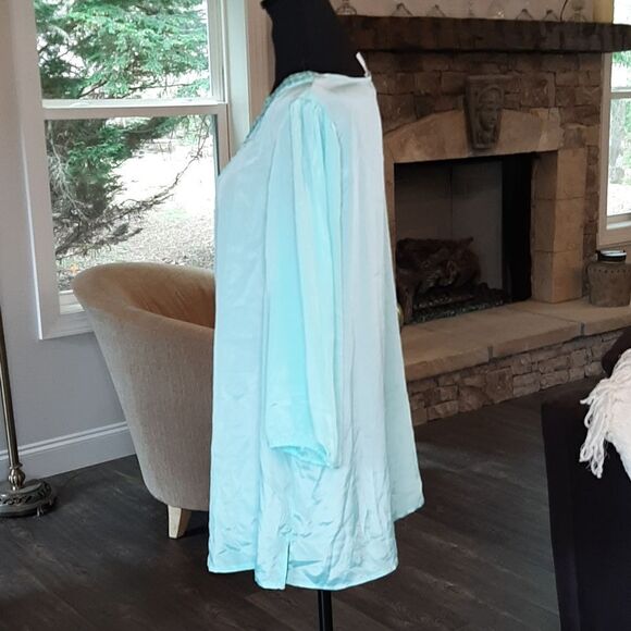 Chelsea Studio Seafoam Green Lightweight Flowy Quarter Sleeve Shirt - Picture 4 of 9